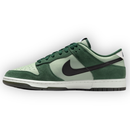 Nk SB Dunk Low  Retro SE